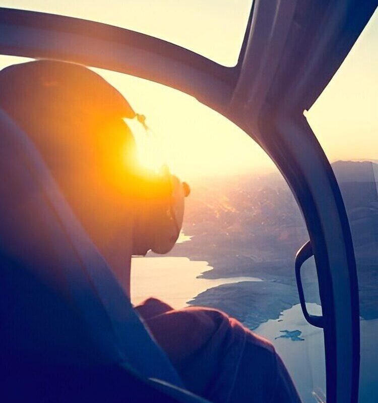 Flugmedizin. Dr. med. Ebert ist Aeromedical Examiner Class I, II und III und spezialisiert auf Flugmedizin - Telefon 052 213 22 77