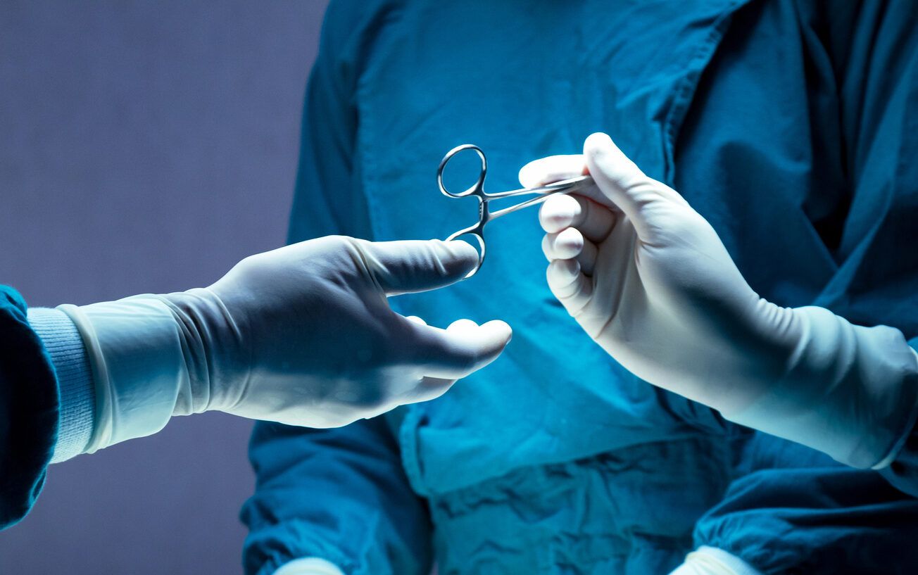 Moderne Robotik-unterstütze Knieoperationen: Ortho Rychenberg bietet massgeschneiderte, moderne Orthopädie. Telefon 052 213 22 77